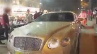 شاهد..«كهربا» يقود أول سيارة بنتلي كونتيننتال في مصر