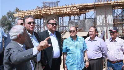 بالصور..وزير النقل يتابع المشروع القومي للطرق ويتفقد «الدائري الإقليمي» 