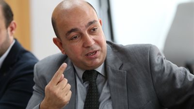 «اتصالات البرلمان» تناقش أزمة ضعف شبكات «المحمول»