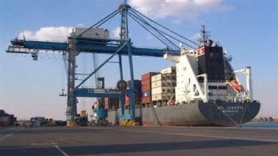 وصول وسفر 614 معتمرًا بميناء نويبع