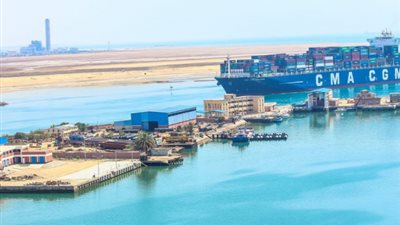 وصول 63 ألف طن قمح رومانى لميناء سفاجا 