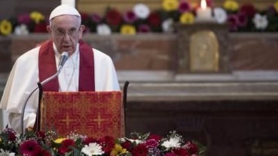 بارقة أمل للسياحة.. وفد الفاتيكان يصل القاهرة للإعداد لزيارة البابا