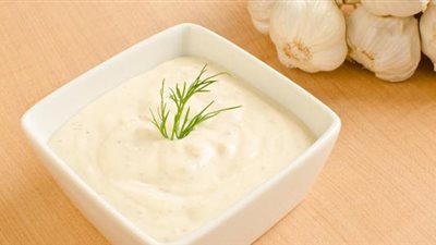  طريقة عمل الثومية بالزبادى 