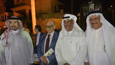 بالصور.. البحرين تحتفل بالذكرى التسعين لرحيل أمير الشعراء