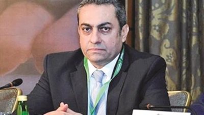 «عباس»: 25% مقدم أراضي المصريين بالخارج.. والباقي على 5 أقساط سنوية 