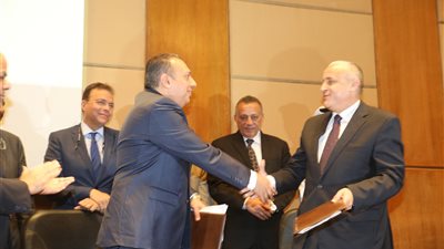 3 وزراء يشهدون عقد إنشاء وتشغيل 7 خطوط أتوبيس فائق الجودة