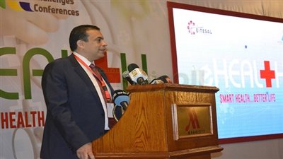 بالصور..علاء الخشن: استغلال التكنولوجيا يرفع من مستوى «الصحة» 