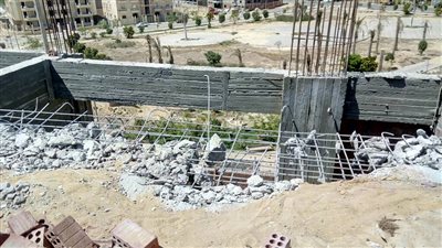 بالصور.. لأول مرة.. تنفيذ إزالة لأدوار مخالفة بفيلا في التجمع الخامس