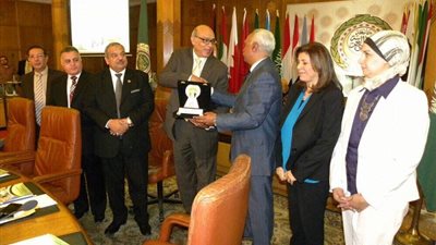 بالصور.. تكريم جهاز الشيخ زايد خلال منتدى التنمية المستدامة المصري