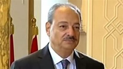 إحالة مستشار وزير المالية ومفتشة بالضرائب للجنايات بتهمة رشوة  