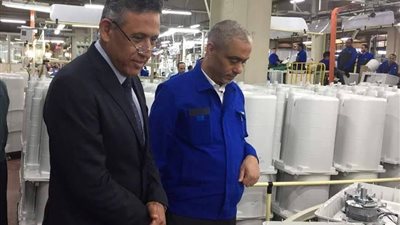 «العربي»: مجمع صناعي بالصعيد بعد استنفاذ كامل أرض «قويسنا»