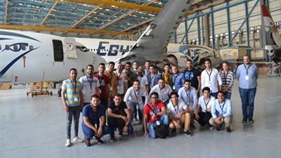 «مصر للطيران» تستضيف طلاب كليات الهندسة