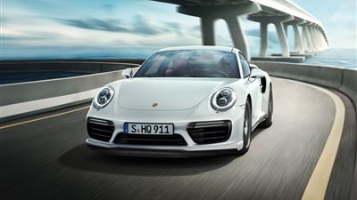 «بورش» تتراجع عن إنتاج نسخة هجينة من 911