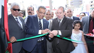 «عصام الصغير» يفتتح مكتب بريد دمياط الرئسي 