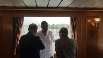 بالصور..«أشرف الشرقاوي» يتفقد تطوير فندق نفتيس العائم بالأقصر