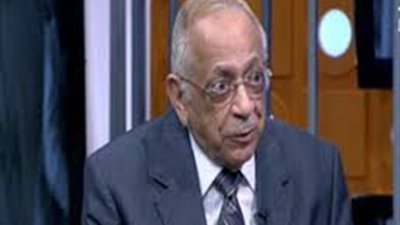 «خبير»: الحكومة الحالية تقترض بـ«جنون»