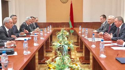 «قابيل» ووزير الخارجية البيلاروسى يتفقدان معرض الابتكارات والتكنولوجيا الصناعية