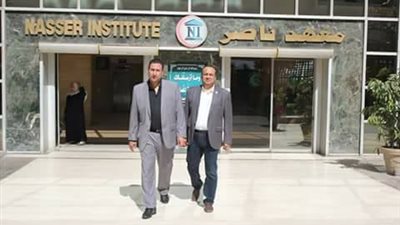 بالصور.. وفد من الصيادلة يزور مصابي حادث أتوبيس المنيا