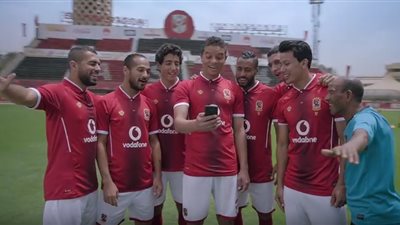 بالفيديو.. إعلان فودافون بمشاركة نجوم الفن والغناء يتخطى 2 مليون مشاهدة