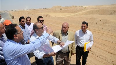 وزير الإسكان يتفقد مشروع «بيت الوطن» بالقاهرة الجديدة