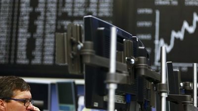 أسهم أوروبا تهبط.. و«فايننشال تايمز» يتفوق على أداء السوق