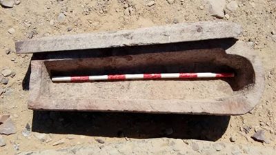 بالصور.. اكتشاف 10 مقابر أثرية بأسوان