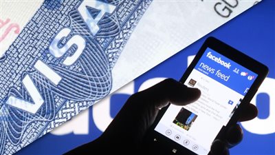 منشورات «فيس بوك» طريقك لتأشيرة أمريكا
