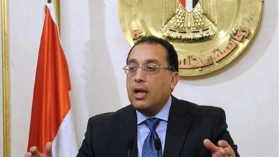 «مدبولي» يصدر قرارًا بشأن الاشتراطات الواجب توافرها في مزارع الدواجن