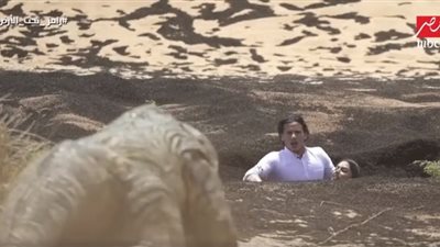 شاهد.. رد فعل «رمضان صبحي» بعد رؤية سحلية «رامز»