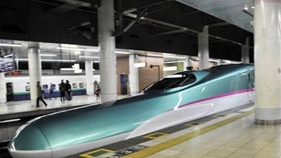 الصين تكشف النقاب عن أول قطار «بدون قضبان» فى العالم 