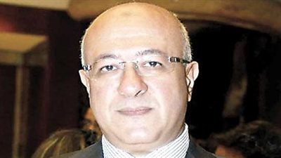 البنك الأهلي يعيد التعامل بالريال القطري