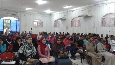 «الشباب والرياضة» تحتفل بانتصارات العاشر من رمضان بالوادي الجديد 