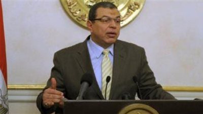 سعفان: تجديد 471 عقد عمل للمصريين بالإمارات خلال مايو الماضي