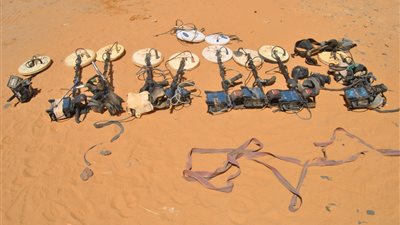 «الدهابة» بين السراب وحلم الثراء 