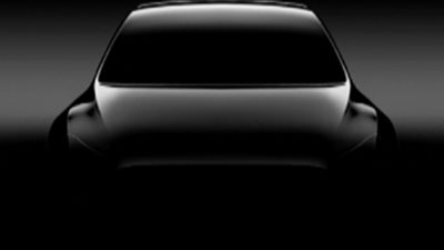 «تيسلا» تكشف عن سيارتها الكهربائية «Y»