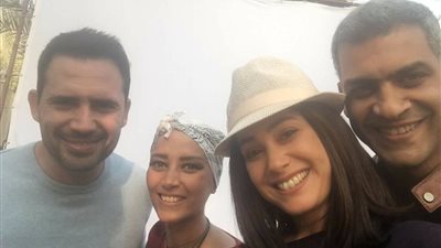 حفيدة عبد الله غيث.. فنانة تقاوم السرطان بالبسمة 