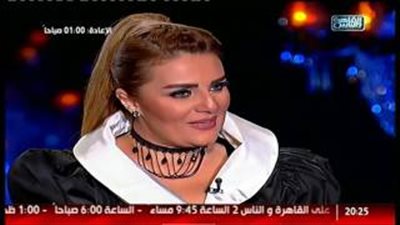 بالفيديو.. مذيعة لرانيا محمود يس: مالكم ومال الإعلام إرحمونا.. والأخيرة ترد