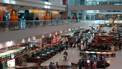 في مطار دبي.. الهاتف الذكى بدلًا من جواز السفر 