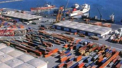 قطر تدشن خطي ملاحة جديدين لعمان وسط مخاوف من نقص الغذاء