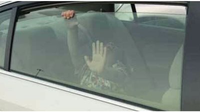 خبراء: تلوث الهواء خطر على الأطفال داخل السيارة أكثر من خارجها