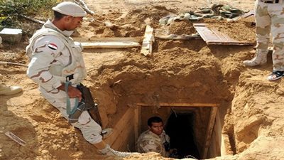 المتحدث العسكري: اكتشاف وتدمير نفق رئيسي وفتحتي نفق فرعية على الشريط الحدودي