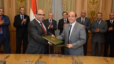 بالصور.. بروتوكول بين «الانتاج الحربي» و«البترول» في مجالات التصنيع والتدريب المشترك 