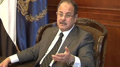 مديريتا أمن سوهاج السويس توزعان «كرتونة رمضان» على المواطنين