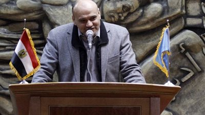 نقيب الصحفيين اللبنانيين يعتذر للشعب المصري عن إساءة صحيفة لبنانية لمصر