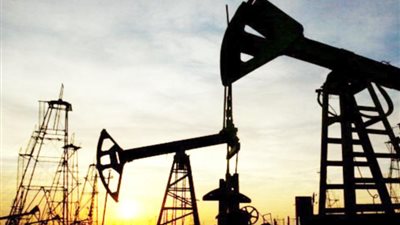 ارتفاع طفيف في أسعار النفط مع تعافي الإنتاج الليبي