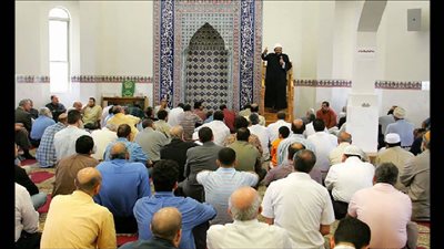 «الأوقاف» خطبة الجمعة المقبلة حول فضل الصدقات