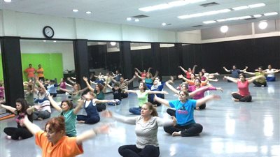 سفارة الهند بالقاهرة تحتفل باليوم العالمي لليوجا