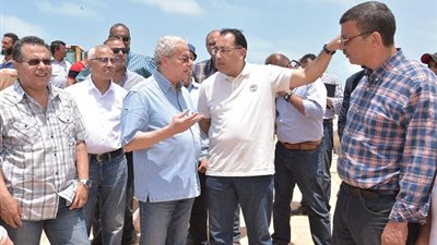 بالصور.. وزير الإسكان يطلب تشطيب شقق «العلمين الجديدة» بأعلى جودة