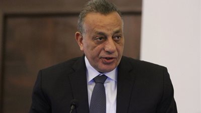 محافظ الجيزة يطالب عمال النظافة بسرعة رفع المخلفات خلال عيد الفطر