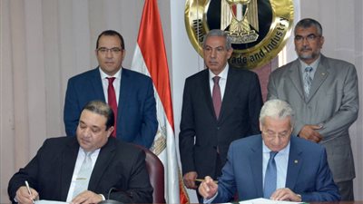 توقيع عقد بين هيئة المعارض والمقاولون العرب بـ200 مليون جنيه